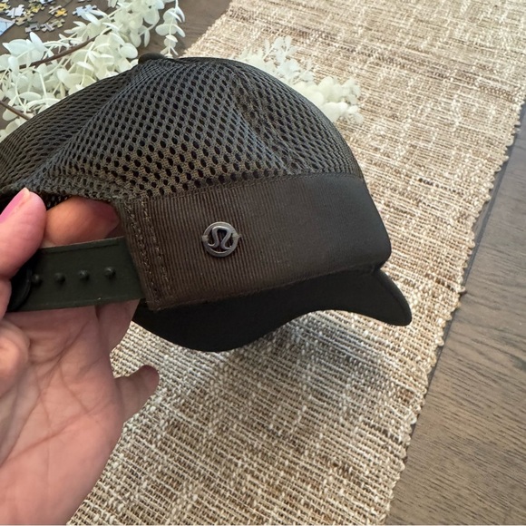 Lululemon Green Mesh Baseball Cap Hat - Picture 3 of 4